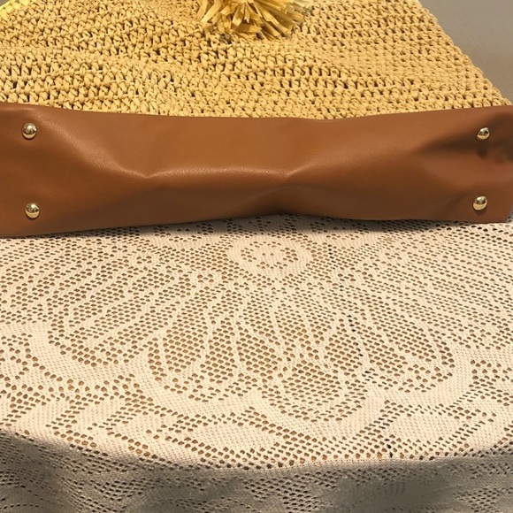 Ann Taylor | Carry All Straw Bag - Picture 3 of 8